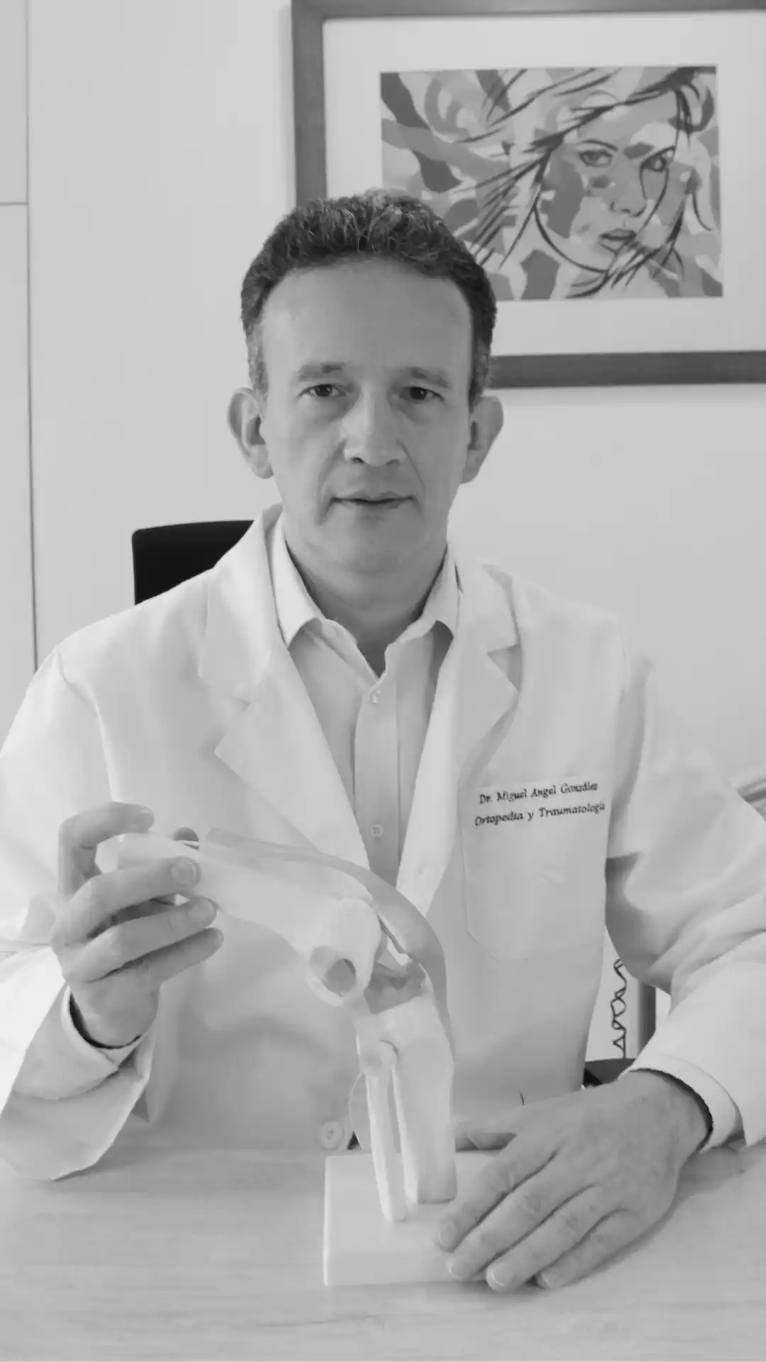 Dr. Miguel Ángel González Reyes, ortopedista en Bogotá
